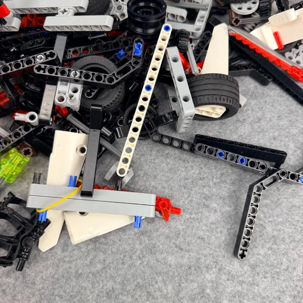 LEGO Mindstorms EV3 31313 Robotics Set Programmable Brick Motors Sensors